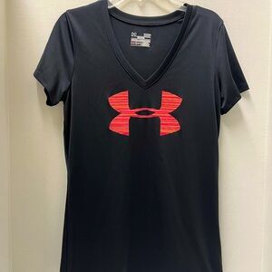Under Armour V Neck ladies Heat Gear t-Shirt.